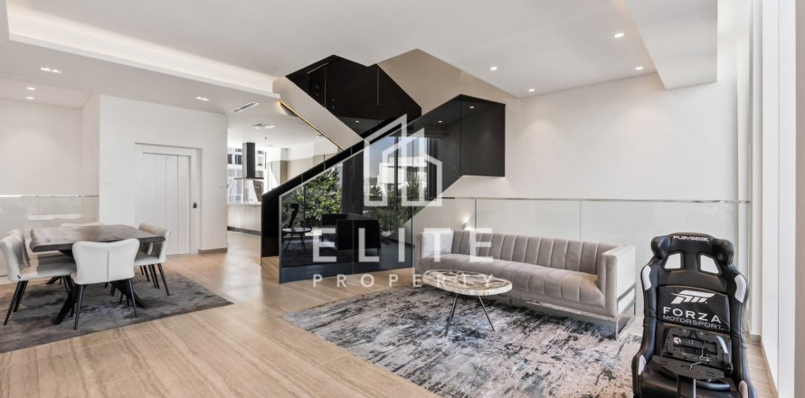 Вилла в Аль-Барари, Дубай, 4 спальни, 445м², № 124930