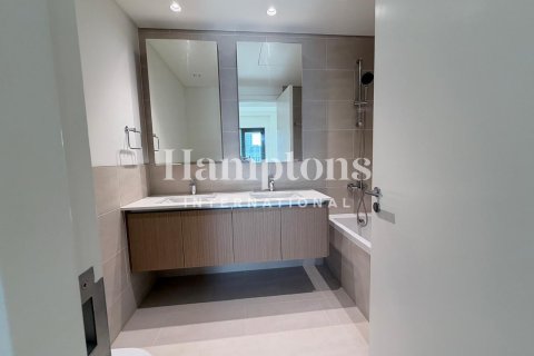 Снять в аренду квартиру в Dubai Creek Harbour (The Lagoons), Дубай: 3 спальни, 173.46941063м², № 70915 - фото 1