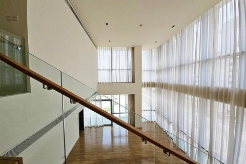 Apartment in City Walk, Dubai 4 bedrooms, 324 sq.m. № 70912 - photo 2