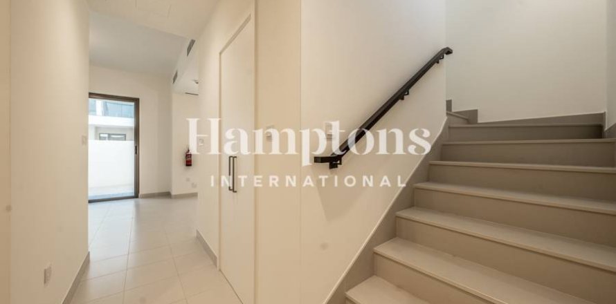 Apartment in Dubai South (Dubai World Central), Dubai 3 bedrooms, 162.58 sq.m. № 70917