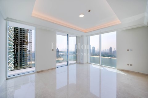 Apartamento en Dubai Harbour, Dubai, 2 dormitorios, 124.22989160 m², № 70053 - foto 1
