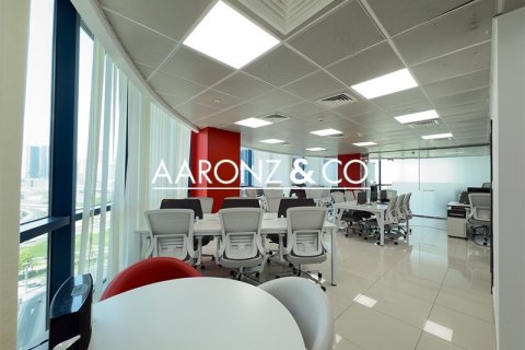 Oficina en Jumeirah Lake Towers, Dubai, 101 m², № 53821 - foto 3