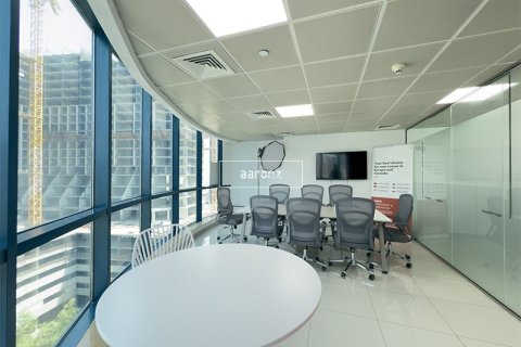 Office in Jumeirah Lake Towers, Dubai 101.4 sq.m. № 53821 - photo 5