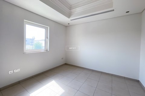 Villa in Al Furjan, Dubai 4 bedrooms, 600 sq.m. № 53820 - photo 16