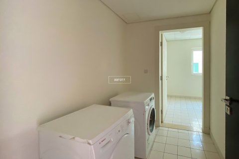 Villa in Al Furjan, Dubai 4 bedrooms, 600 sq.m. № 53820 - photo 10