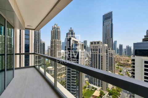 Apartment in Mohammad Bin Rashid Boulevard, Downtown Dubai (Downtown Burj Dubai), Dubai 1 bedroom, 120.5 sq.m. № 134422 - photo 2