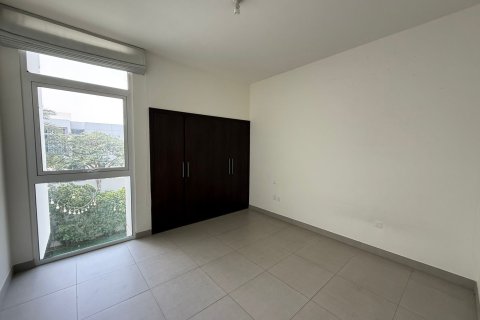 تاون هاوس في Arabella Townhouses 1, مُدُنْ, دبي 3 غرف نوم, 297.01089100 م² رقم 96789 - صورة 2