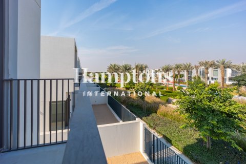 Townhouse in The Valley, Dubai 3 bedrooms, 173.99988676 sq.m. № 102405 - photo 8