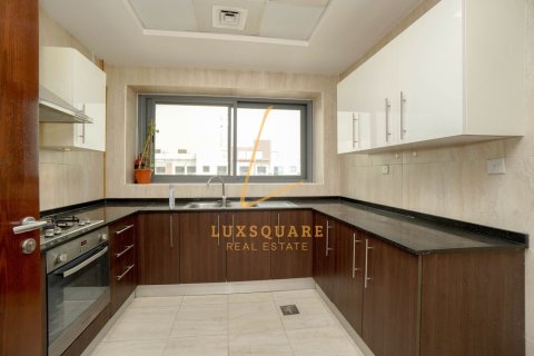 Купить квартиру в Al Furjan, Дубай: 2 спальни, 138м², № 102407 - фото 3