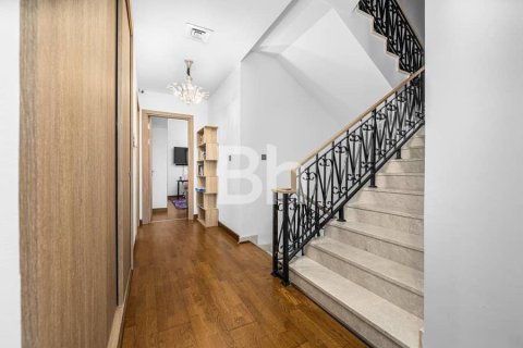 Townhouse in Palm Jumeirah, Dubai 5 bedrooms, 340 sq.m. № 56590 - photo 5