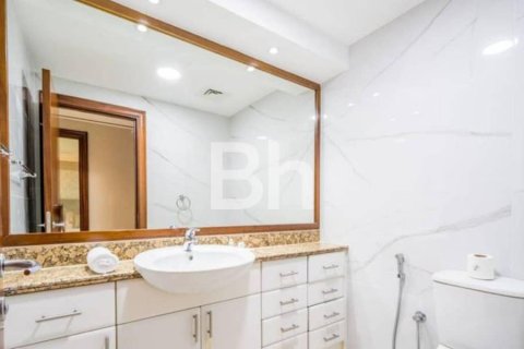 Apartment in Dubai Marina, Dubai 2 bedrooms, 144 sq.m. № 56586 - photo 9