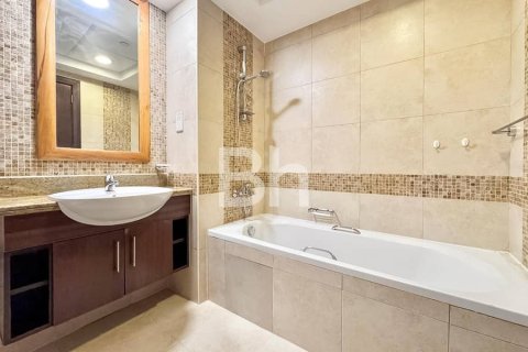 Apartment in The Views, Dubai 1 bedroom, 68 sq.m. № 56585 - photo 17