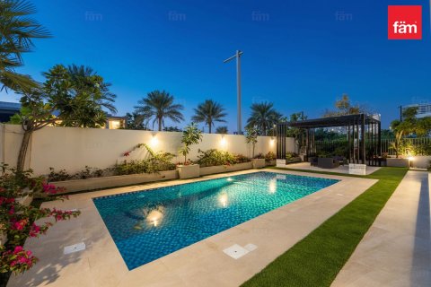 Villa in Dubai Hills Estate, Dubai 4 bedrooms, 450.1 sq.m. № 89490 - photo 3