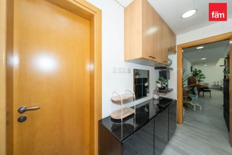 Apartment in Business Bay, Dubai 2 bedrooms, 102 sq.m. № 111734 - photo 17