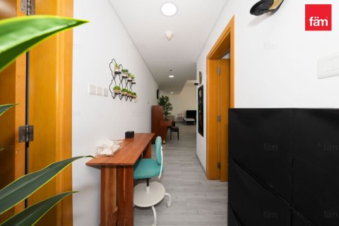 Apartment in Business Bay, Dubai 2 bedrooms, 102 sq.m. № 111734 - photo 15