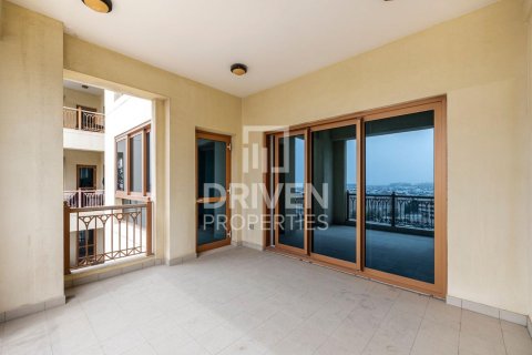 Apartment in Marina Residences, Palm Jumeirah, Dubai 2 bedrooms, 161 sq.m. № 20451 - photo 14