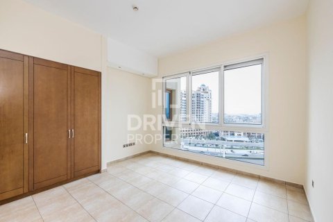Apartment in Marina Residences, Palm Jumeirah, Dubai 2 bedrooms, 161 sq.m. № 20451 - photo 4