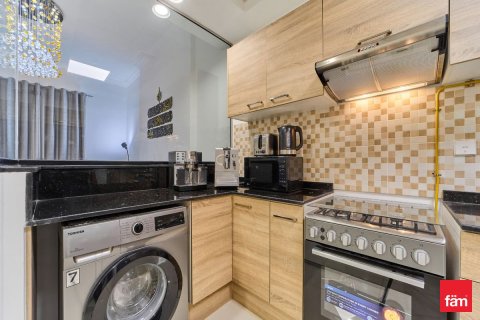 Купить квартиру в Dubai Sports City, Дубай: 2 спальни, 99.2м², № 90203 - фото 9