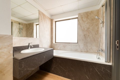 Apartment in Jumeirah Beach Residence, Dubai 2 bedrooms, 119.84 sq.m. № 140198 - photo 21
