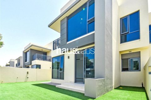 Villa en Maple at Dubai Hills Estate, Dubai Hills Estate, Dubai, 4 dormitorios, 211 m², № 45202 - foto 1