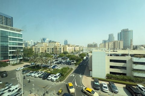 Bureau à Sheikh Zayed Road, Dubai, 458.3 m², № 54835 - photo 1