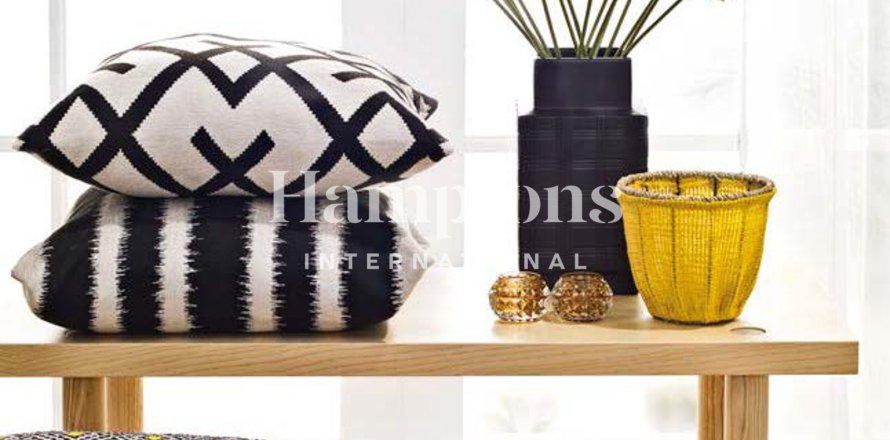 Apartment in Dubai Sports City, Dubai 1 bedroom, 69.9792 sq.m. № 95872