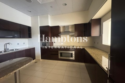 Apartment in FIVE Palm Jumeirah, Palm Jumeirah, Dubai 3 bedrooms, 212.56206400 sq.m. № 95870 - photo 2