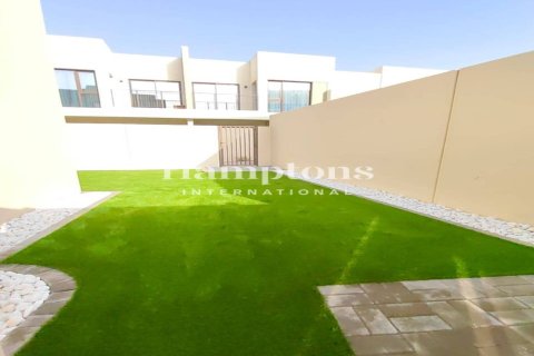 Villa in Dubai South (Dubai World Central), Dubai 4 bedrooms, 237.36716500 sq.m. № 95873 - photo 3