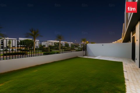 Adosado en Dubai, 4 dormitorios, 279.8 m², № 83538 - foto 11