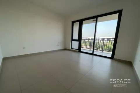 Villa in Dubai Hills Estate, Dubai 3 bedrooms, 211 sq.m. № 122904 - photo 5