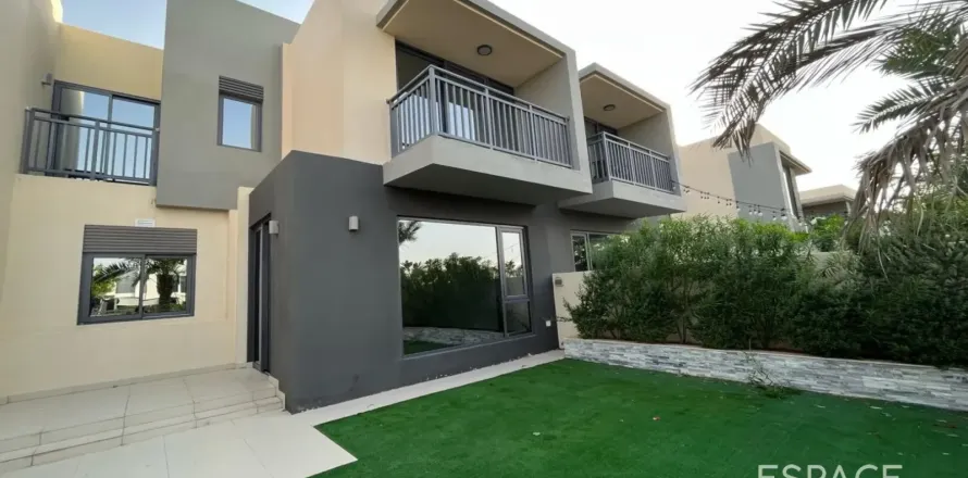 Villa in Dubai Hills Estate, Dubai 3 bedrooms, 211 sq.m. № 122904