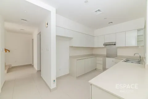 Villa in Dubai Hills Estate, Dubai 4 bedrooms, 231 sq.m. № 122903 - photo 3