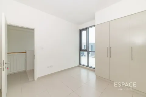 Villa in Dubai Hills Estate, Dubai 4 bedrooms, 231 sq.m. № 122903 - photo 10