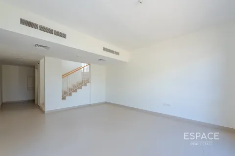 Villa in Dubai Hills Estate, Dubai 3 bedrooms, 211 sq.m. № 122906 - photo 7