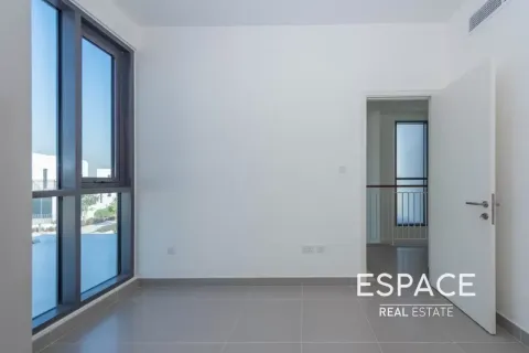 Villa in Dubai Hills Estate, Dubai 4 bedrooms, 229 sq.m. № 122902 - photo 8