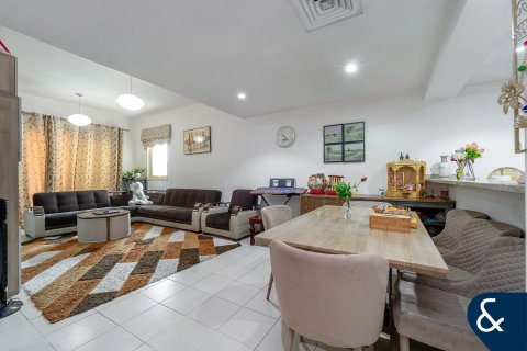 Купить квартиру в Greens, Дубай: 2 спальни, 107м², № 75942 - фото 2