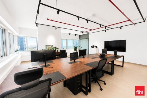 Bureau à Dubai, 150.4 m², № 110656 - photo 5