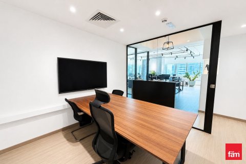 Bureau à Dubai, 150.4 m², № 110656 - photo 3