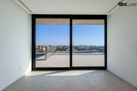 Apartment in Dubai 3 bedrooms, 335.7 sq.m. № 110654 - photo 29