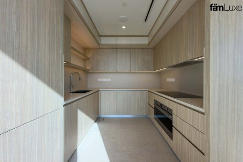 Apartment in Dubai 3 bedrooms, 335.7 sq.m. № 110654 - photo 15