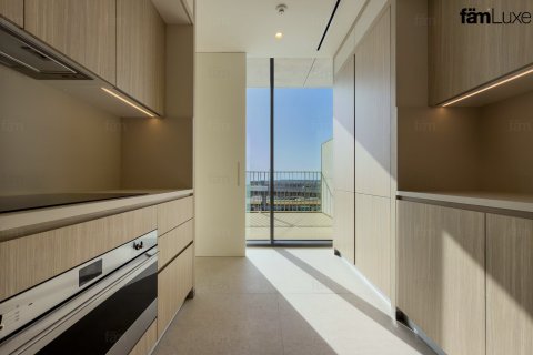Apartment in Dubai 3 bedrooms, 335.7 sq.m. № 110654 - photo 14