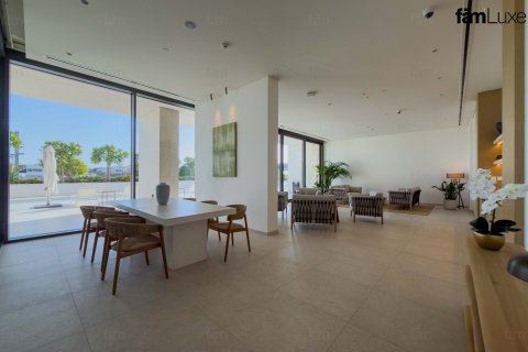 Apartment in Dubai 3 bedrooms, 335.7 sq.m. № 110654 - photo 4