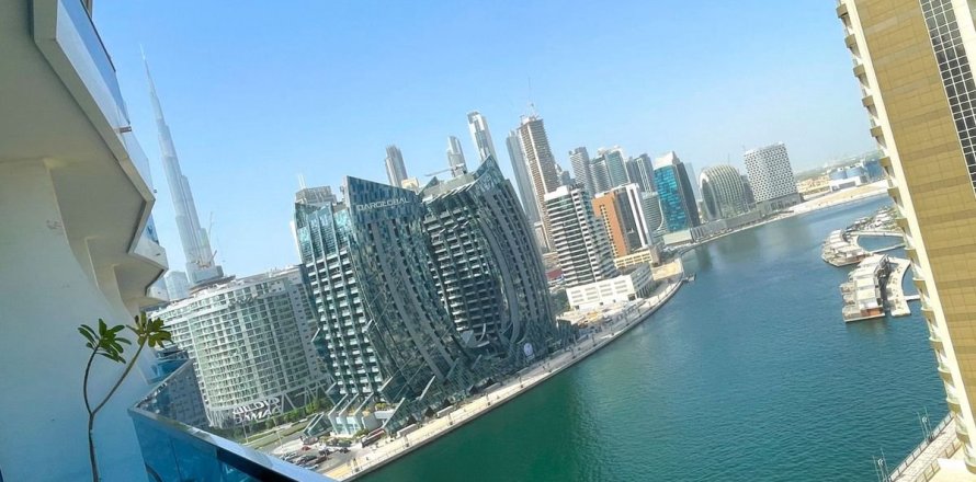 Apartamento en Business Bay, Dubai, 2 dormitorios, 146.8 m², № 8479