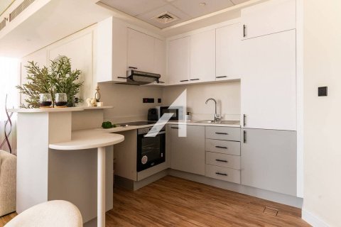 Снять в аренду квартиру в Дубае: 2 спальни, 118.5м², № 9938 - фото 10