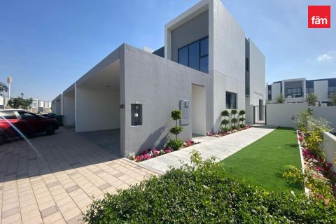 Townhouse in Dubai 4 bedrooms, 237.5 sq.m. № 9937 - photo 1