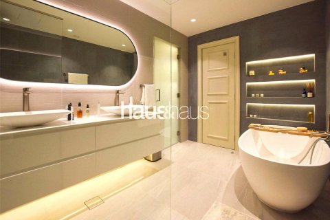 Villa in Emaar 6 Towers, Dubai Marina, Dubai 3 bedrooms, 520 sq.m. № 43687 - photo 7