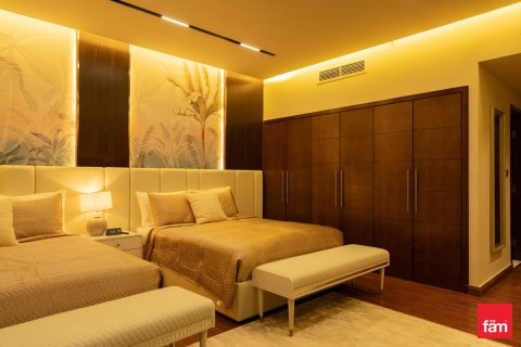 Apartment in Downtown Dubai (Downtown Burj Dubai), Dubai 2 bedrooms, 156 sq.m. № 100316 - photo 16