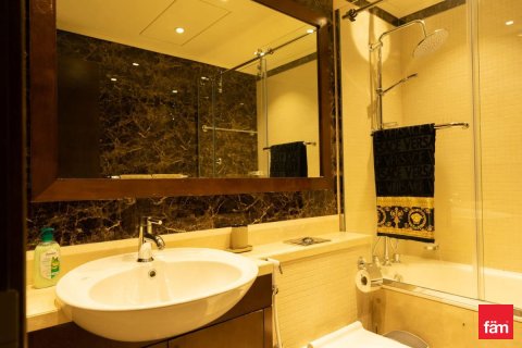 Apartment in Downtown Dubai (Downtown Burj Dubai), Dubai 2 bedrooms, 156 sq.m. № 100316 - photo 21