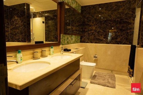 Apartment in Downtown Dubai (Downtown Burj Dubai), Dubai 2 bedrooms, 156 sq.m. № 100316 - photo 22