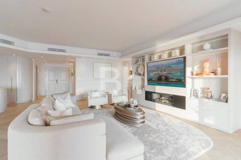 Apartment in Palm Jumeirah, Dubai 3 bedrooms, 314 sq.m. № 56266 - photo 16